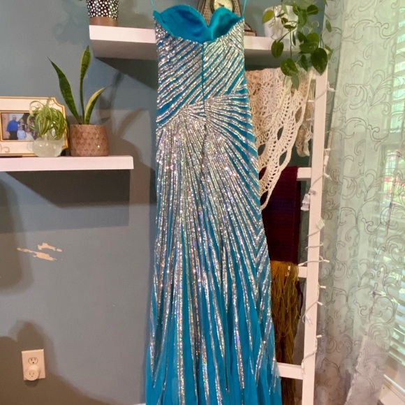 Jovani Prom Dress - Silver & Turquoise, Size 2 - Picture 3 of 13